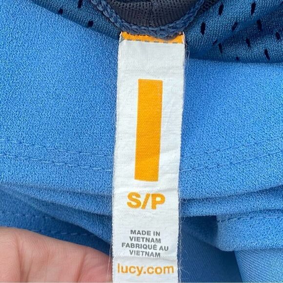 Lucy Blue & Black Mesh Athletic/Activewear Short Sleeve Top. Size Small. EUC! - Picture 3 of 6